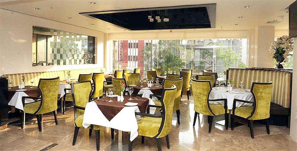 De Sovrani Hotell Kolkata Eksteriør bilde